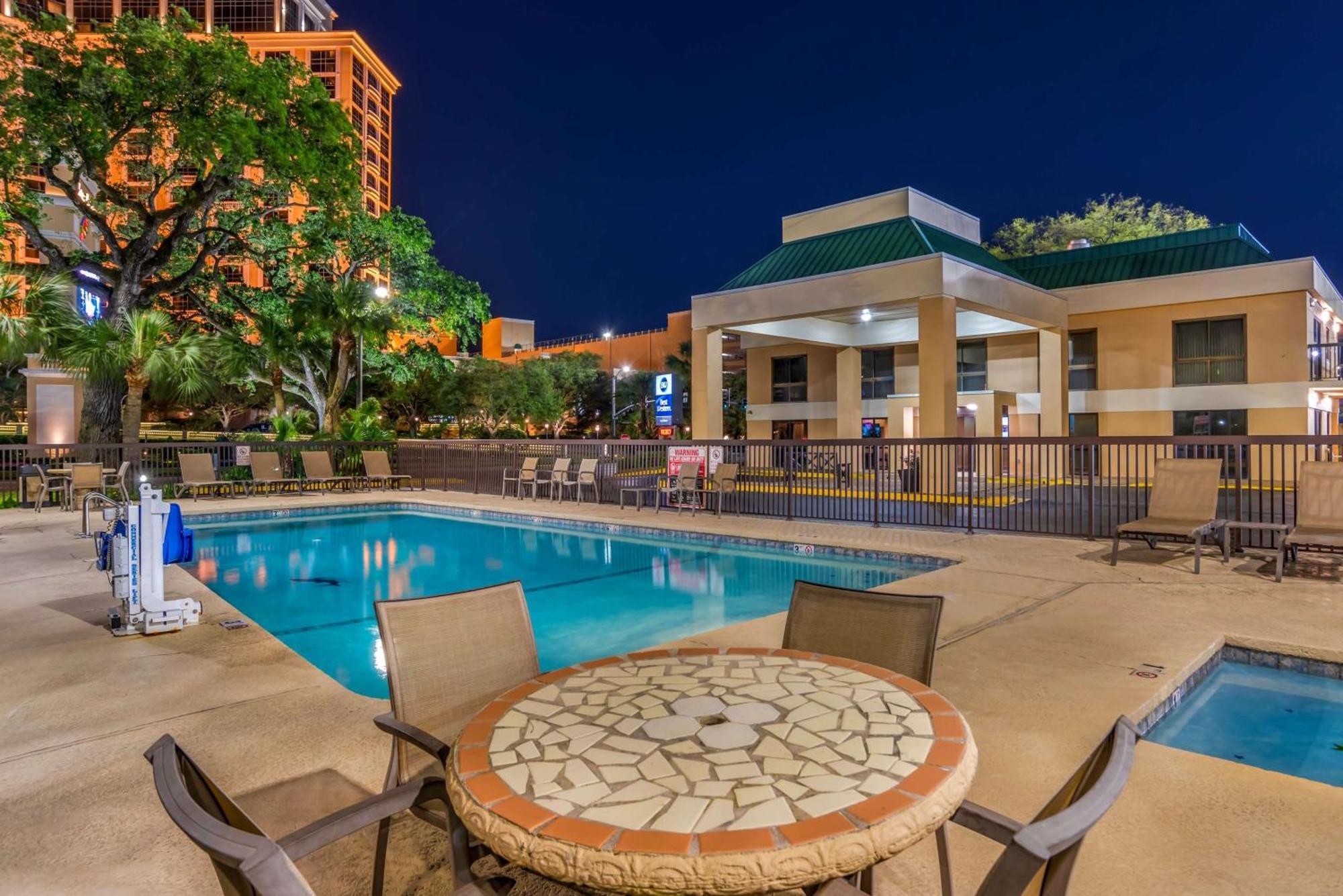 Best Western Oak Manor Biloxi Eksteriør bilde